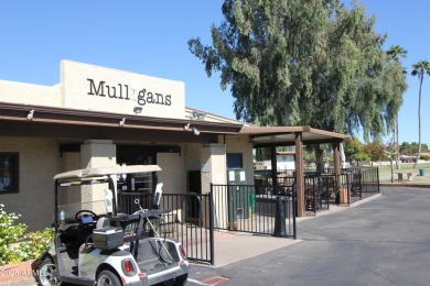 Welcome to this beautifully laid-out 2 bedroom, 2 bathroom home on Sun Lakes Country Club in Arizona - for sale on GolfHomes.com, golf home, golf lot