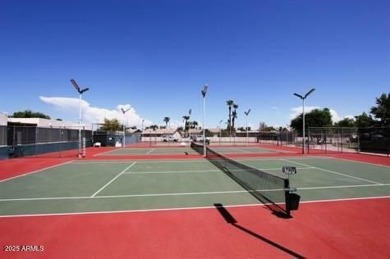 Welcome to this beautifully laid-out 2 bedroom, 2 bathroom home on Sun Lakes Country Club in Arizona - for sale on GolfHomes.com, golf home, golf lot