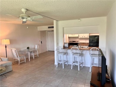 Welcome to this fantastic 1-bedroom, 1-bathroom condominium on Quail Run Golf Club In Naples in Florida - for sale on GolfHomes.com, golf home, golf lot