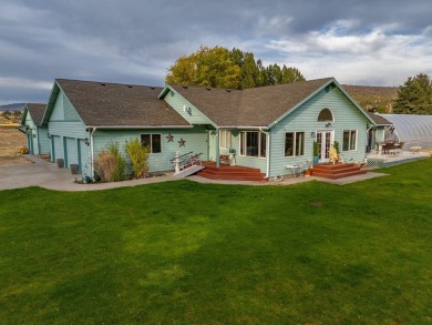 Elegant Country Feel on Prlneville Golf Course on 4 43 acres on Prineville Golf and Country Club in Oregon - for sale on GolfHomes.com, golf home, golf lot