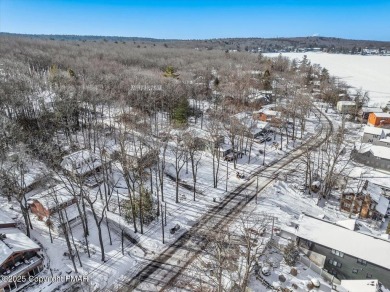 LAKEVIEW Turn-Key Log Home Overlooking Lake Harmony!Experience on Split Rock Resort and Country Club in Pennsylvania - for sale on GolfHomes.com, golf home, golf lot