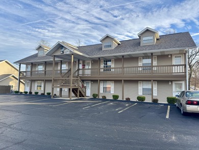 PRICED TO SELL QUICKLY! This charming 2 bedroom 2 bath condo on Pointe Royale Village Country Club in Missouri - for sale on GolfHomes.com, golf home, golf lot