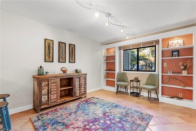 This beautifully remodeled end-unit townhome is the perfect on Kingsmill Resort and Golf Club in Virginia - for sale on GolfHomes.com, golf home, golf lot