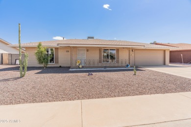 Welcome to the heart of Sun City! This charming 2-bedroom on Sun City Lakes West and East in Arizona - for sale on GolfHomes.com, golf home, golf lot