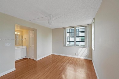 Spacious and bright 3-bedroom corner unit located on the second on Pine Island Ridge Country Club in Florida - for sale on GolfHomes.com, golf home, golf lot