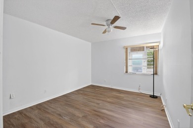 **Move-In Ready 2BR/2BA Condo in King's Point - 55+ on Kings Point Golf -Flanders Way in Florida - for sale on GolfHomes.com, golf home, golf lot