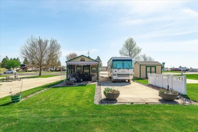 Premium lot in the Deer Park RV Resort--a vibrant 55+ community on Deer Park Golf Club in Washington - for sale on GolfHomes.com, golf home, golf lot