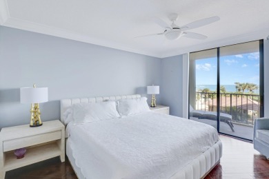 Experience coastal living at its finest in this beautiful  2 bed on Jupiter Dunes Golf Course in Florida - for sale on GolfHomes.com, golf home, golf lot