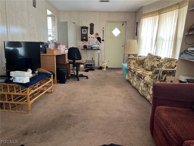 Come make this unit YOURS. 1,300 square ft HUGE!!. Located in on Six Lakes Country Club in Florida - for sale on GolfHomes.com, golf home, golf lot