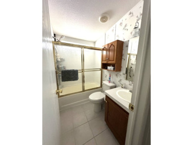 Discover this charming and well-maintained 3-bedroom home on Schalamar Creek Golf and Country Club in Florida - for sale on GolfHomes.com, golf home, golf lot