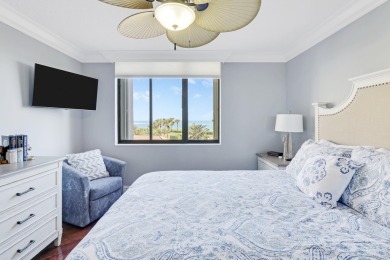 Experience coastal living at its finest in this beautiful  2 bed on Jupiter Dunes Golf Course in Florida - for sale on GolfHomes.com, golf home, golf lot
