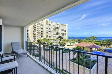 Experience coastal living at its finest in this beautiful  2 bed on Jupiter Dunes Golf Course in Florida - for sale on GolfHomes.com, golf home, golf lot