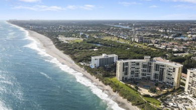 Experience coastal living at its finest in this beautiful  2 bed on Jupiter Dunes Golf Course in Florida - for sale on GolfHomes.com, golf home, golf lot