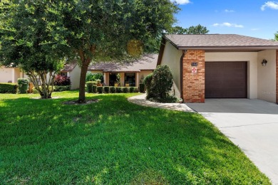 LOCATION! LOCATION!  Welcome to this desirable Wekiva Country on Wekiva Golf Club in Florida - for sale on GolfHomes.com, golf home, golf lot