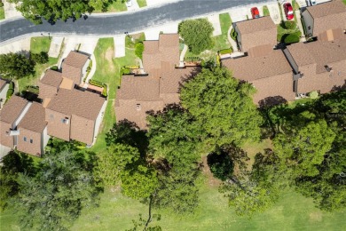 LOCATION! LOCATION!  Welcome to this desirable Wekiva Country on Wekiva Golf Club in Florida - for sale on GolfHomes.com, golf home, golf lot