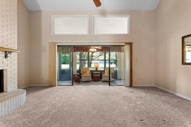 LOCATION! LOCATION!  Welcome to this desirable Wekiva Country on Wekiva Golf Club in Florida - for sale on GolfHomes.com, golf home, golf lot