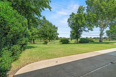 Space and comfort meet golf course living in this beautiful and on Lake Hefner Golf Club in Oklahoma - for sale on GolfHomes.com, golf home, golf lot