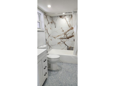 Spacious Remodel VERY BRIGHT Golf and Pool view Partial Impact on Palm-Aire Country Club and Resort - The Oaks in Florida - for sale on GolfHomes.com, golf home, golf lot