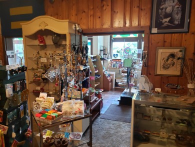 Seven room retail gift shop, includes 3 additional rooms, with 2 on Caverns Country Club in Virginia - for sale on GolfHomes.com, golf home, golf lot