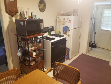 Seven room retail gift shop, includes 3 additional rooms, with 2 on Caverns Country Club in Virginia - for sale on GolfHomes.com, golf home, golf lot