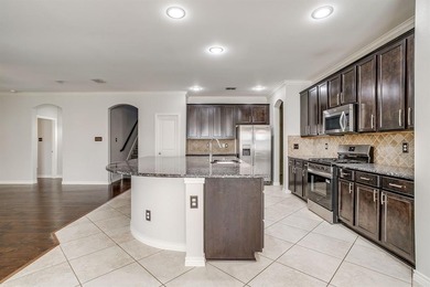 Fantastic 5 Bedroom, 3.5 Bath, 3 Car Garage Home on the 10th on Southern Oaks Golf Club in Texas - for sale on GolfHomes.com, golf home, golf lot