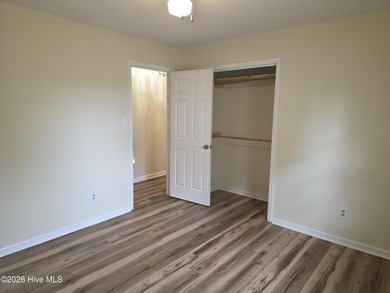 Loads of value in this inviting home backing to River Bend Golf on River Bend Golf and Country Club in North Carolina - for sale on GolfHomes.com, golf home, golf lot