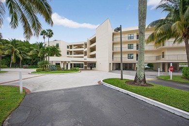 Experience island living at its finest! This spacious 2/2 condo on Ocean Club At the Hutchinson Island Beach Resort in Florida - for sale on GolfHomes.com, golf home, golf lot