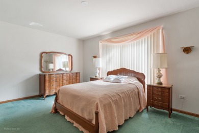 Well cared for 2 bedroom 2 bath ranch home with full basement! on The Links at Carillon in Illinois - for sale on GolfHomes.com, golf home, golf lot