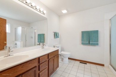 Well cared for 2 bedroom 2 bath ranch home with full basement! on The Links at Carillon in Illinois - for sale on GolfHomes.com, golf home, golf lot