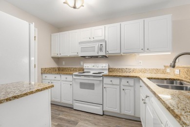 Step into a beautiful, spacious, immaculate condo.  A true must on Wachesaw Plantation East Golf Course in South Carolina - for sale on GolfHomes.com, golf home, golf lot