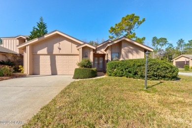 Come & tour this amazing 3 Bedroom 2 Bath, plus office, end unit on Spruce Creek Golf Club in Florida - for sale on GolfHomes.com, golf home, golf lot