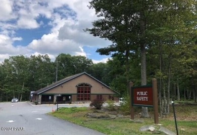 Discover this fully renovated home in the heart of the Hemlock on Lords Valley Country Club, Inc in Pennsylvania - for sale on GolfHomes.com, golf home, golf lot