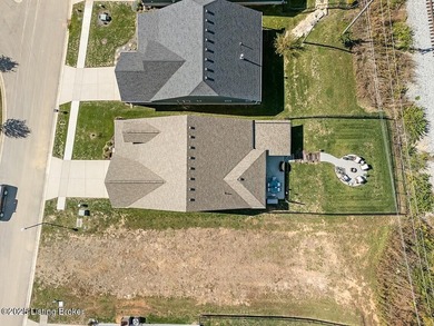 Welcome to this beautifully appointed 3 bedroom, 2.5 bath home on Cardinal Club in Kentucky - for sale on GolfHomes.com, golf home, golf lot