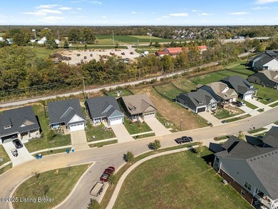 Welcome to this beautifully appointed 3 bedroom, 2.5 bath home on Cardinal Club in Kentucky - for sale on GolfHomes.com, golf home, golf lot