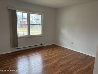 Welcome to this well maintained Baronet model located in the on Greenbriar Woodlands in New Jersey - for sale on GolfHomes.com, golf home, golf lot