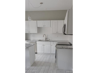 Welcome to one of the most sought-after communities in on Evergreen Hills Golf Course in Michigan - for sale on GolfHomes.com, golf home, golf lot
