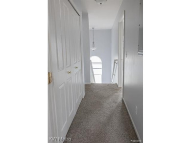 Welcome to one of the most sought-after communities in on Evergreen Hills Golf Course in Michigan - for sale on GolfHomes.com, golf home, golf lot
