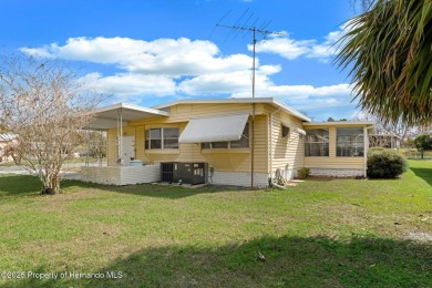 Fully Furnished & Equipped 2-bed, 2-Bath Corner Lot Home in High on High Point Golf Club, Inc. in Florida - for sale on GolfHomes.com, golf home, golf lot