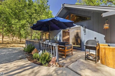 This amazing home offers 3 bedrooms and 2 bathrooms with 1536 on Pine Mountain Lake Country Club in California - for sale on GolfHomes.com, golf home, golf lot