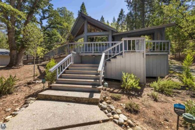 This amazing home offers 3 bedrooms and 2 bathrooms with 1536 on Pine Mountain Lake Country Club in California - for sale on GolfHomes.com, golf home, golf lot