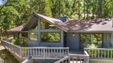 This amazing home offers 3 bedrooms and 2 bathrooms with 1536 on Pine Mountain Lake Country Club in California - for sale on GolfHomes.com, golf home, golf lot