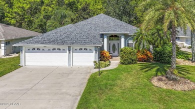 Welcome to this charming three-bedroom, two-bathroom home with on The Golf Club At Cypress Head in Florida - for sale on GolfHomes.com, golf home, golf lot