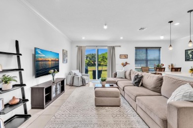 Fantastic 3/2.5 waterfront Townhome in newer community of on Crystal Lake Country Club in Florida - for sale on GolfHomes.com, golf home, golf lot