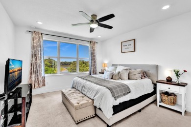 Fantastic 3/2.5 waterfront Townhome in newer community of on Crystal Lake Country Club in Florida - for sale on GolfHomes.com, golf home, golf lot