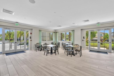 Fantastic 3/2.5 waterfront Townhome in newer community of on Crystal Lake Country Club in Florida - for sale on GolfHomes.com, golf home, golf lot