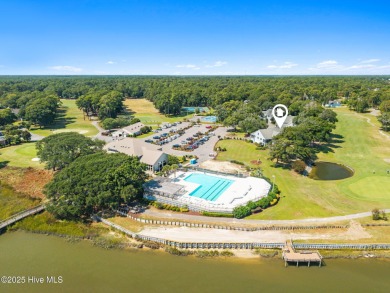 Townhouse with Panoramic Views in Lockwood Folly Country Club

 on Lockwood Folly Country Club in North Carolina - for sale on GolfHomes.com, golf home, golf lot