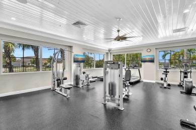 Fantastic 3/2.5 waterfront Townhome in newer community of on Crystal Lake Country Club in Florida - for sale on GolfHomes.com, golf home, golf lot