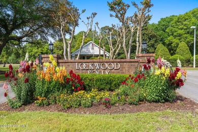 Townhouse with Panoramic Views in Lockwood Folly Country Club

 on Lockwood Folly Country Club in North Carolina - for sale on GolfHomes.com, golf home, golf lot