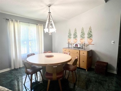 METICULOUSLY MAINTAINED 2 BEDROOM VILLA. END UNIT IN A PREMIER on Terra Ceia Golf and Country Club in Florida - for sale on GolfHomes.com, golf home, golf lot