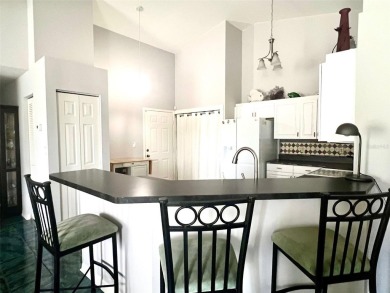 METICULOUSLY MAINTAINED 2 BEDROOM VILLA. END UNIT IN A PREMIER on Terra Ceia Golf and Country Club in Florida - for sale on GolfHomes.com, golf home, golf lot